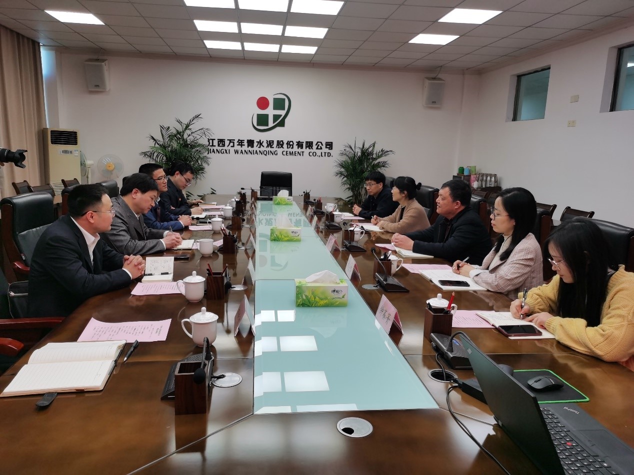 郭純、廖志清一行到省建材集團交流學(xué)習(xí)